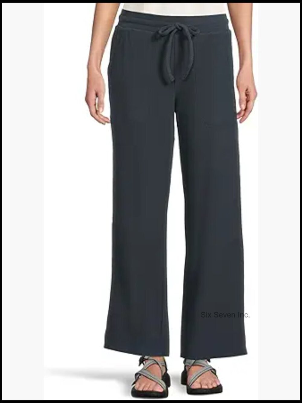 Wide Leg Active Sweatpants with Drawcord and Front Pockets